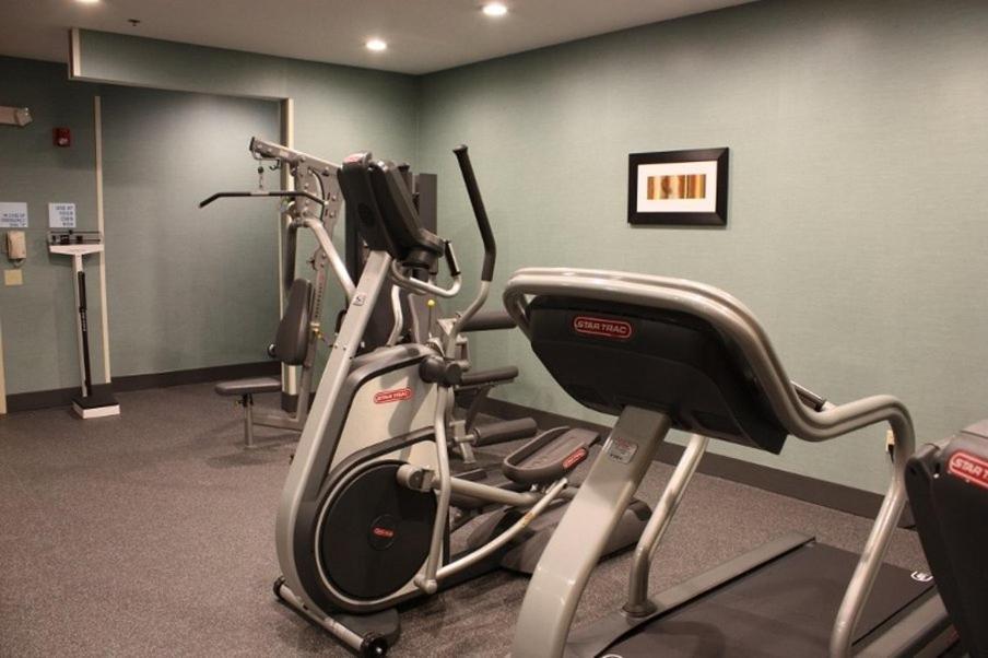 Holiday Inn Express - Ludlow - Chicopee Area By Ihg Zewnętrze zdjęcie