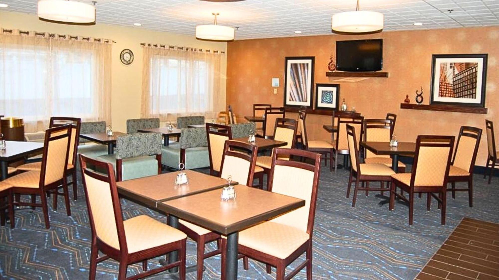 Holiday Inn Express - Ludlow - Chicopee Area By Ihg Zewnętrze zdjęcie