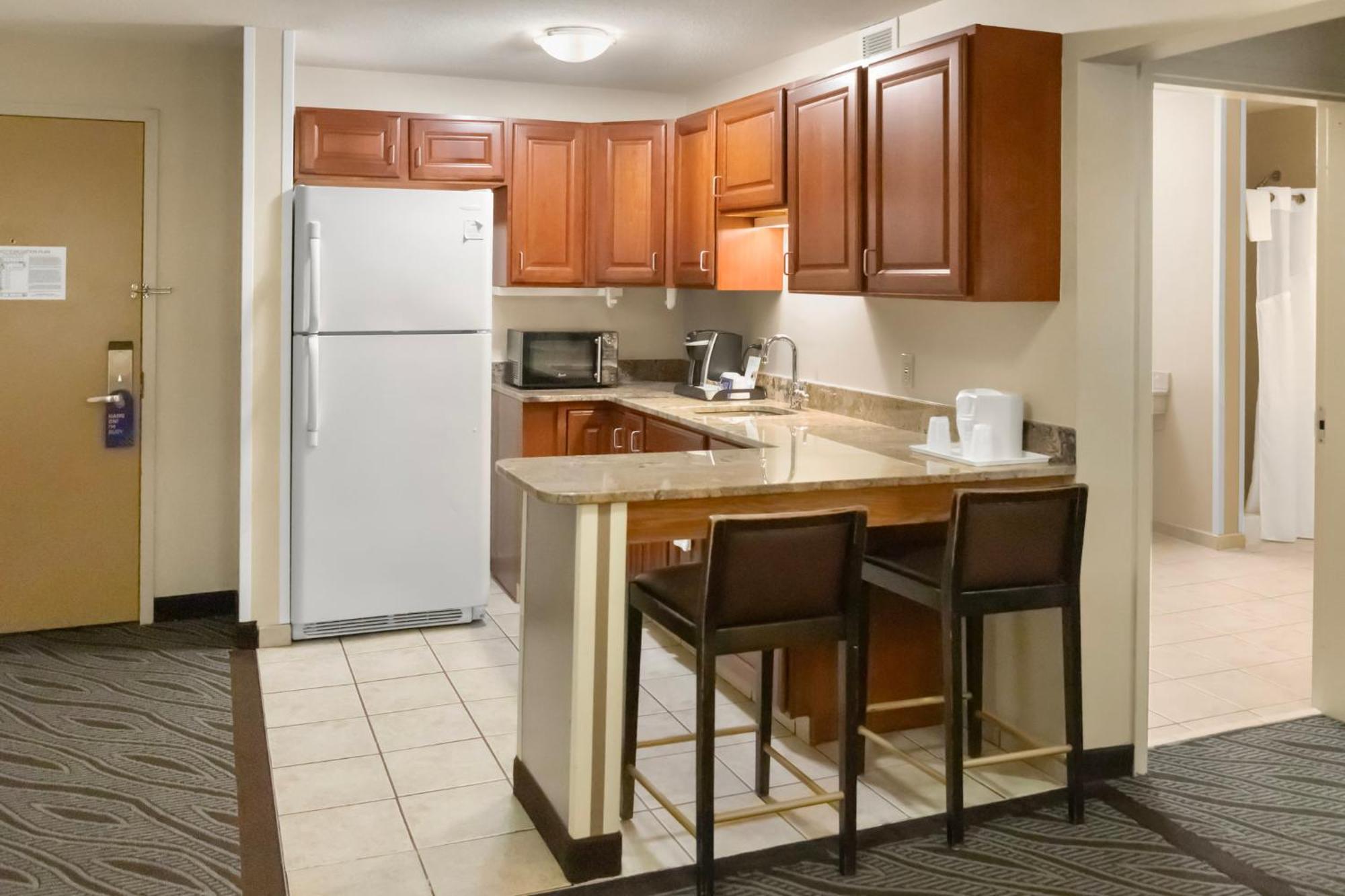 Holiday Inn Express - Ludlow - Chicopee Area By Ihg Zewnętrze zdjęcie